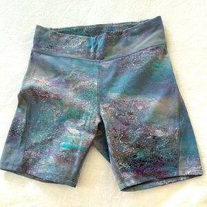 Lululemon lab shorts, stretchy